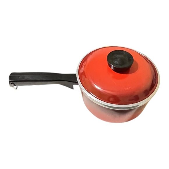 Club Cast Aluminum Sauce Pot 1.5 QT Red Burnt Orange 6.75" Diameter w/Domed Lid - Picture 6 of 9